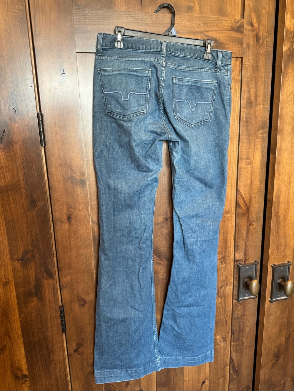 Kimes Ranch Women's Lola Trouser Jeans - Medium Blue Wash - Picture 4 of 5
